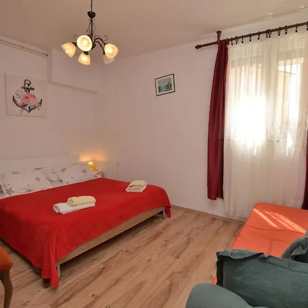 Apartment Rafael