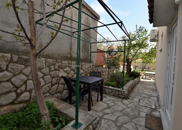Rafael Apartman